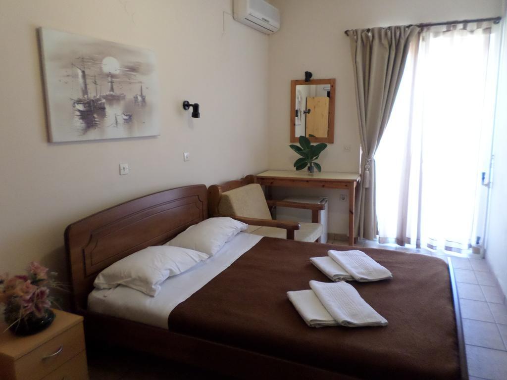 Tina Hotel ハニア 部屋 写真